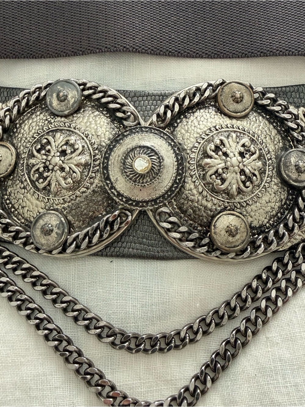 Vintage Gothic Structured Waist Cinch Belt Filigree Medallion Steampunk Chain S - Picture 2 of 14